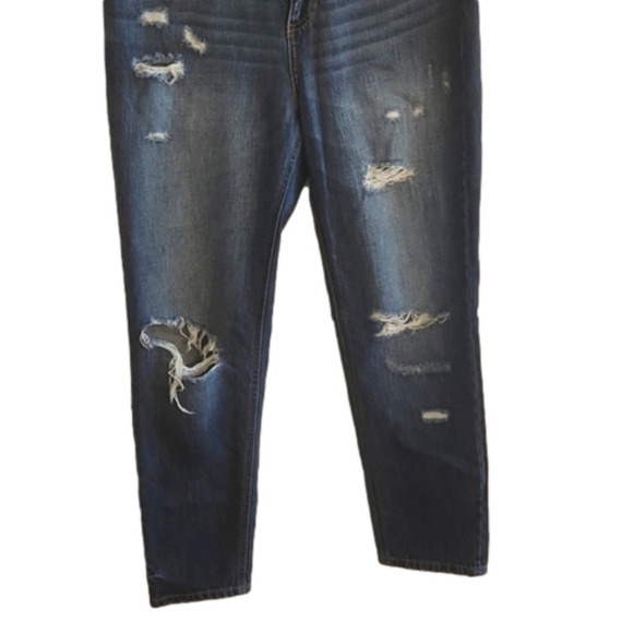 WOMENS Kancan dark wash distressed jeans size 7. - Picture 2 of 12